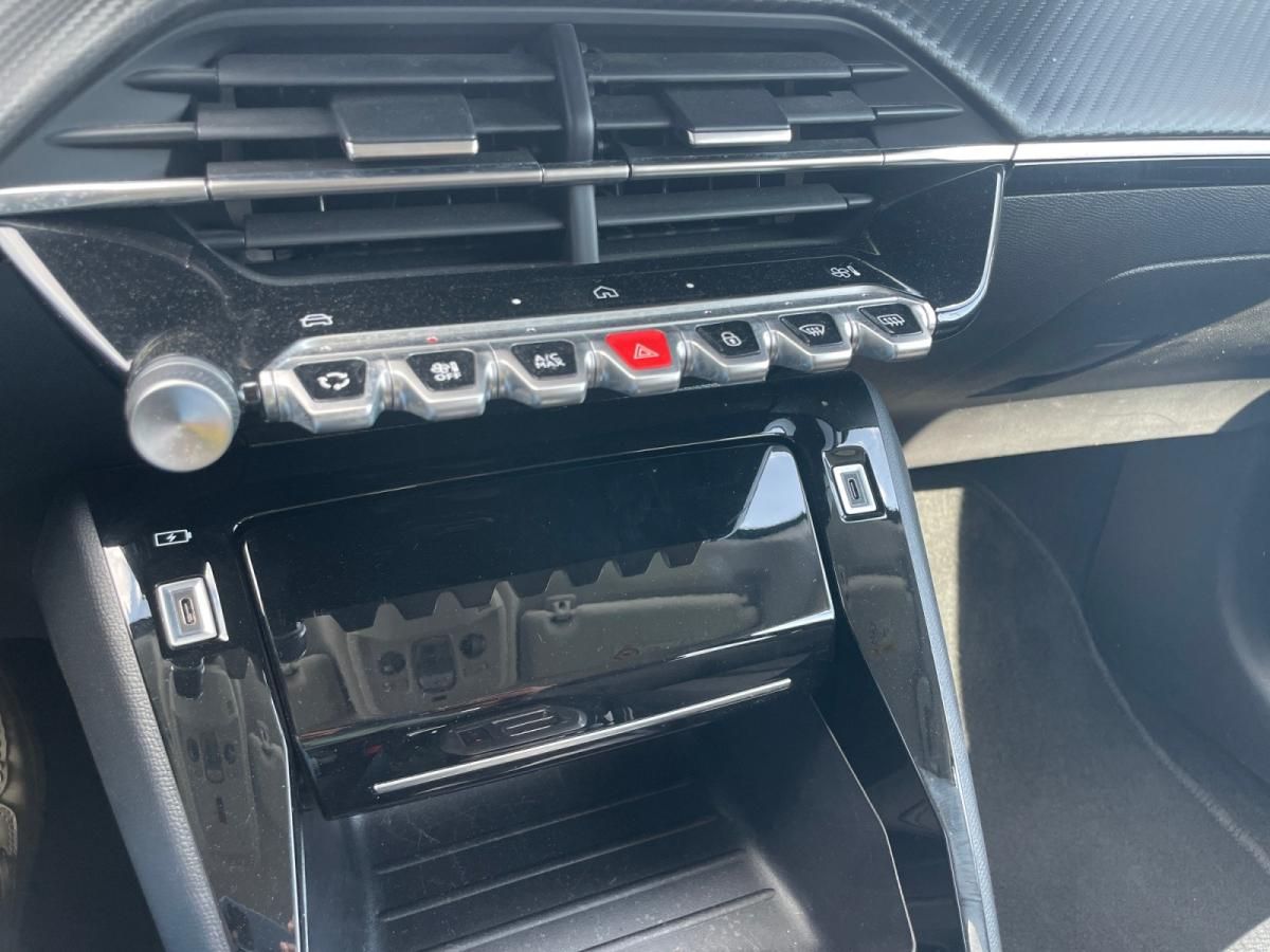 peugeot-208-2025-gasolina-1199cc