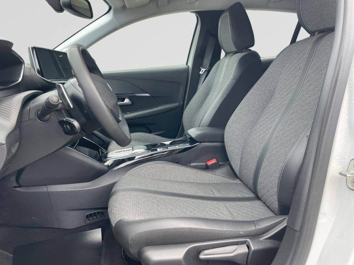 peugeot-208-2025-gasolina-1199cc