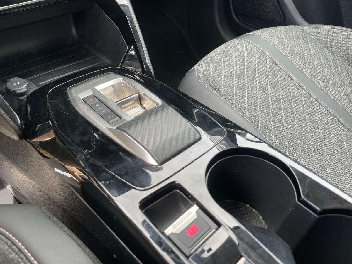 peugeot-208-2025-gasolina-1199cc