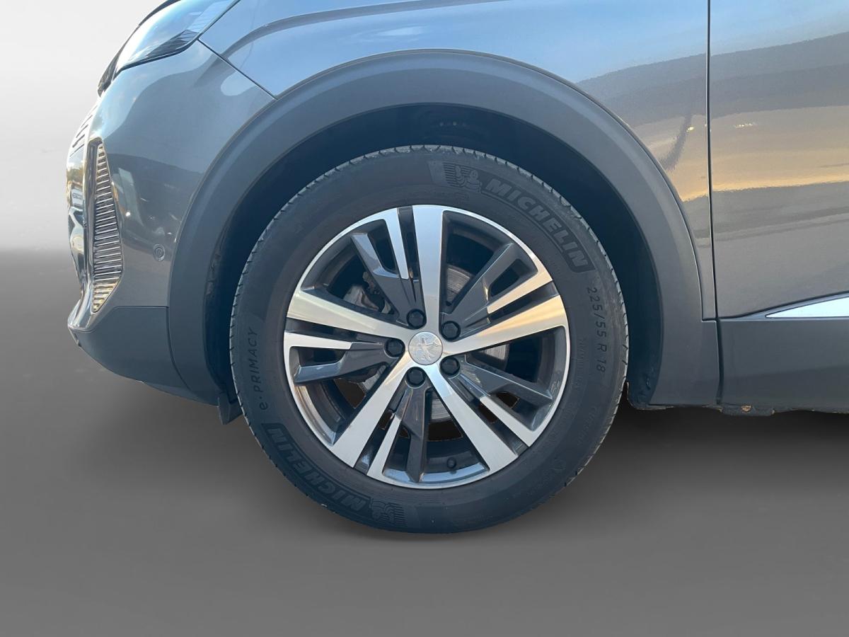 peugeot-5008-2023-gasolina-1199cc
