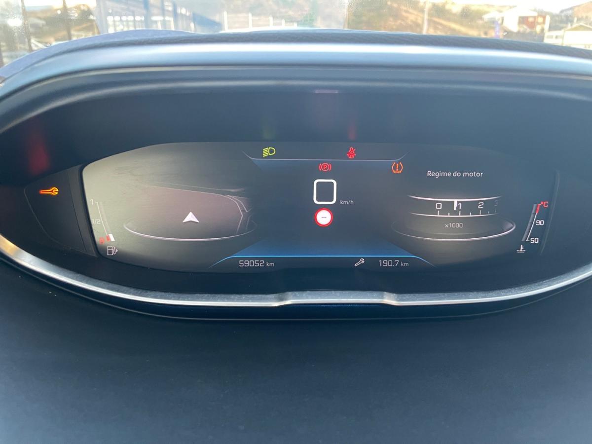 peugeot-5008-2023-gasolina-1199cc