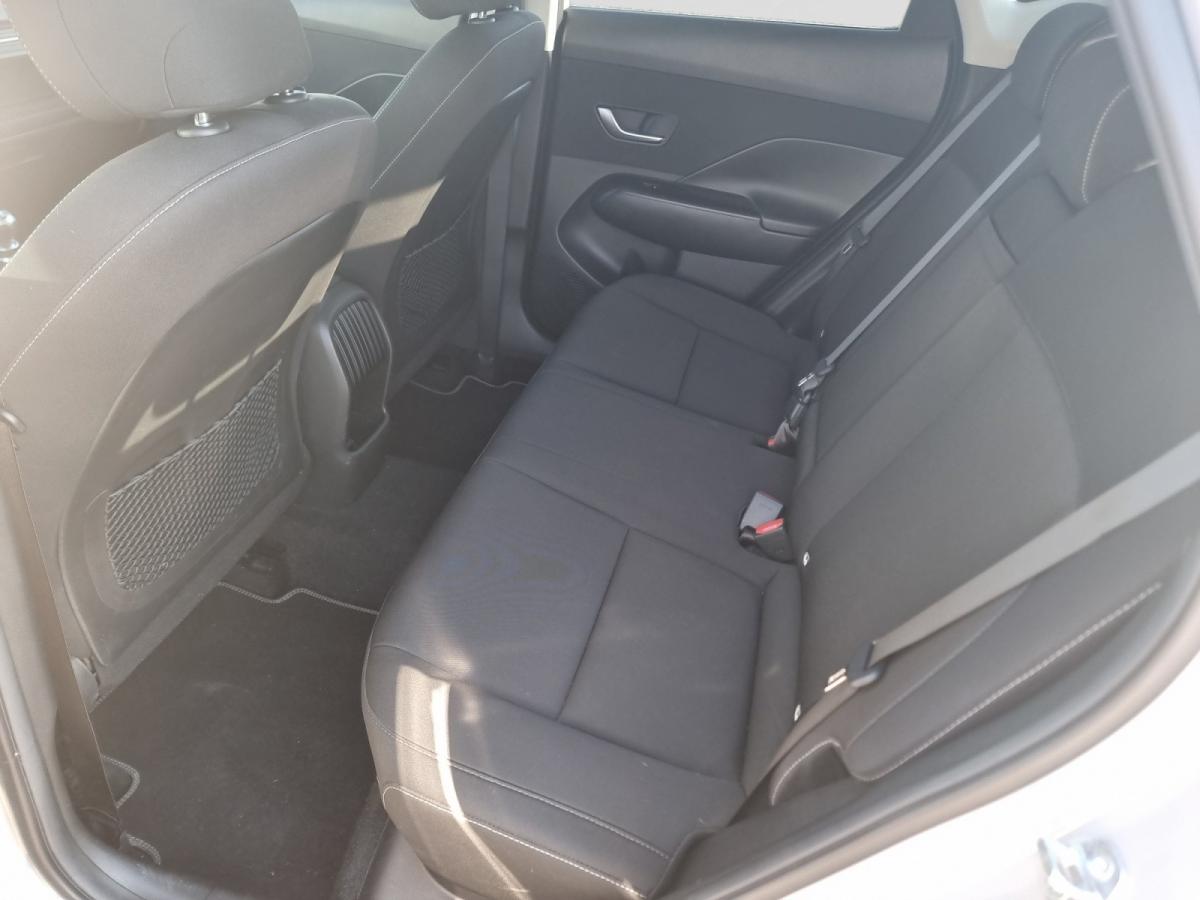 hyundai-kauai-2025-gasolina-998cc