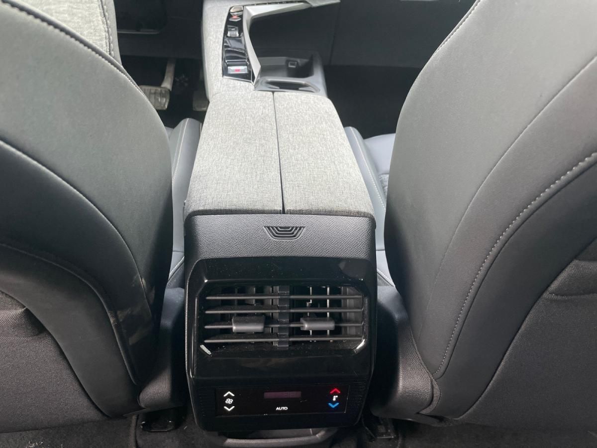 peugeot-5008-2025-hibrido-a-gasolina-1199cc