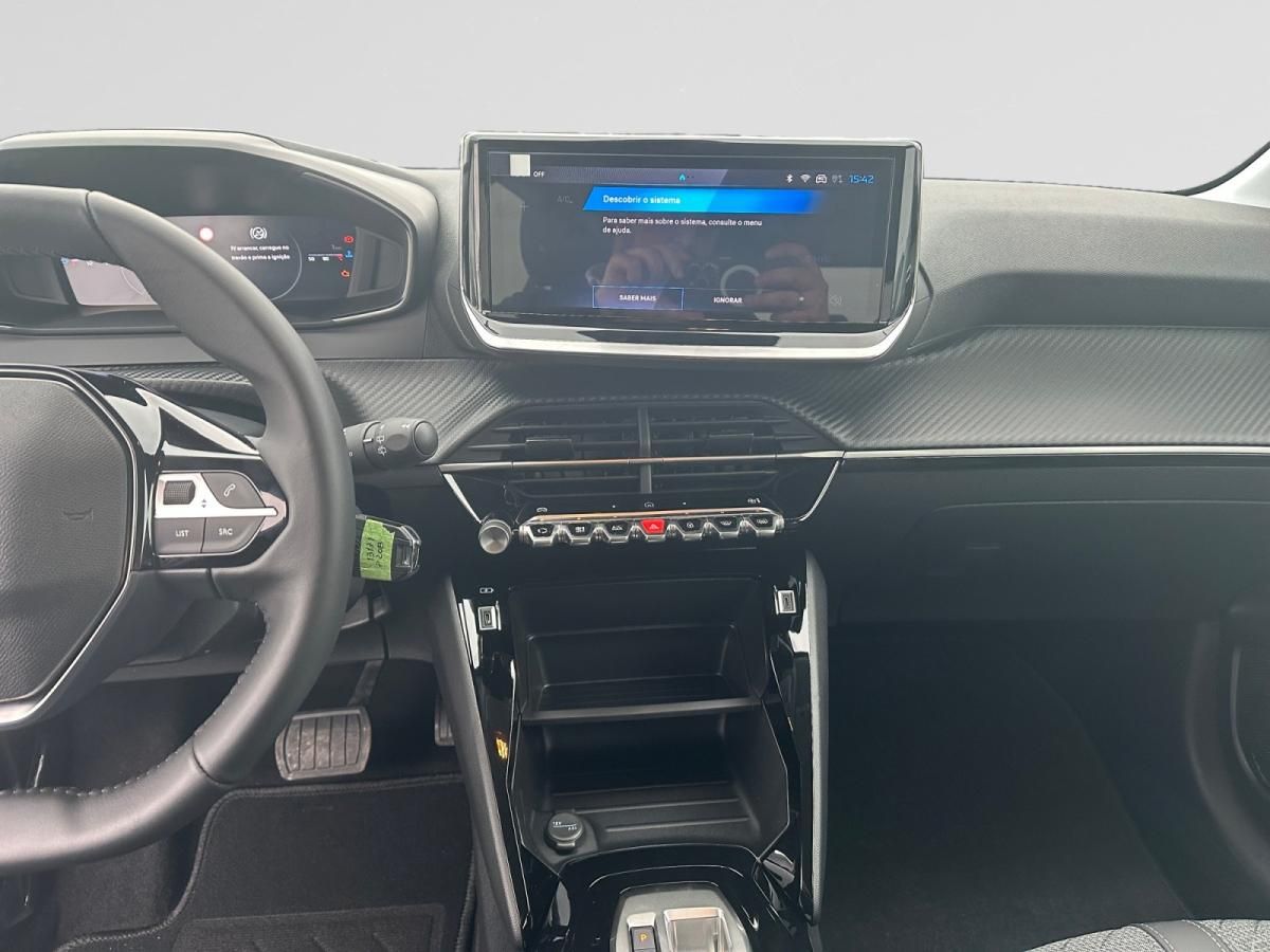 peugeot-208-2026-gasolina-1198cc