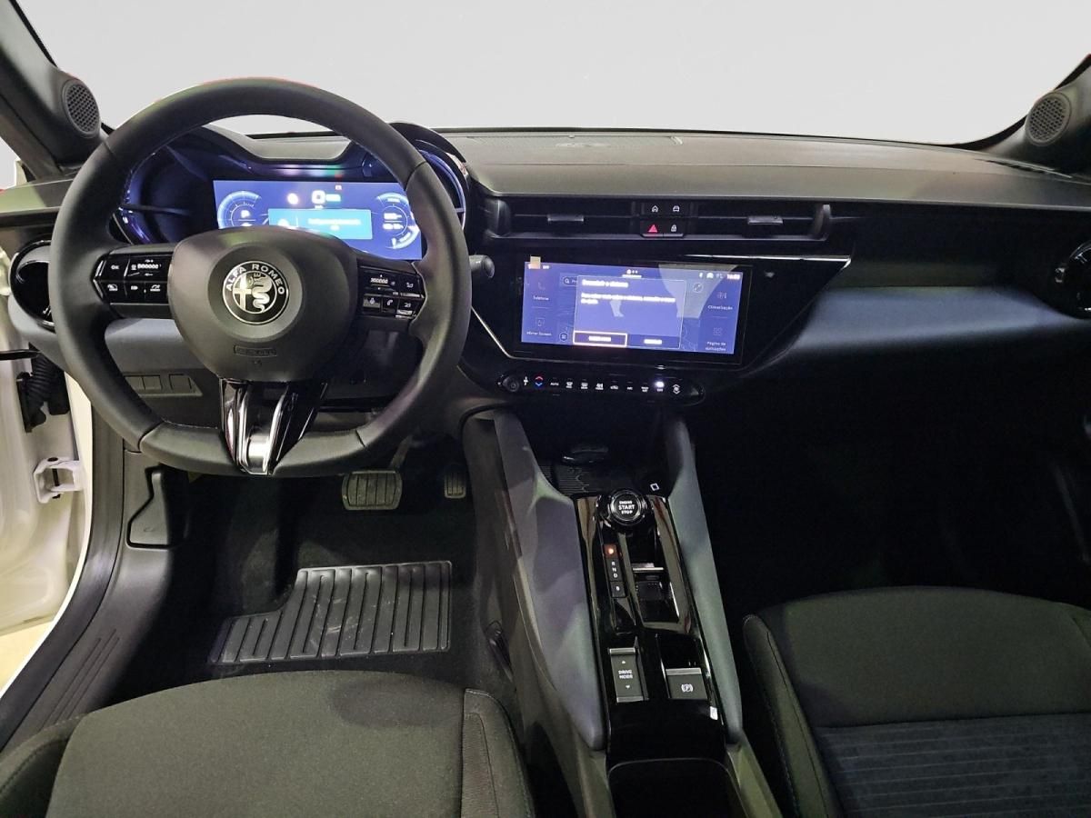alfa-romeo-junior-2025-eletrico-0cc