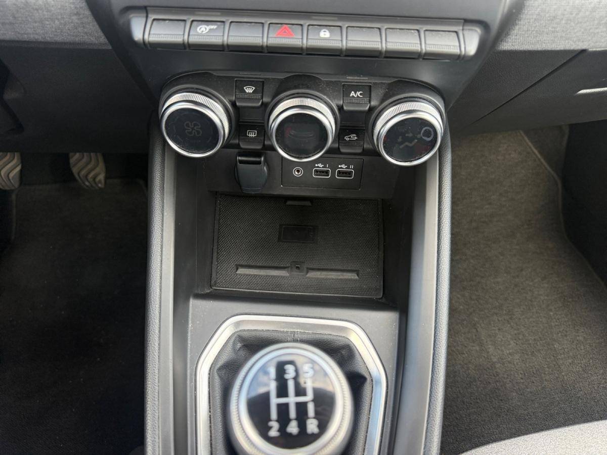 mitsubishi-colt-2025-gasolina-999cc