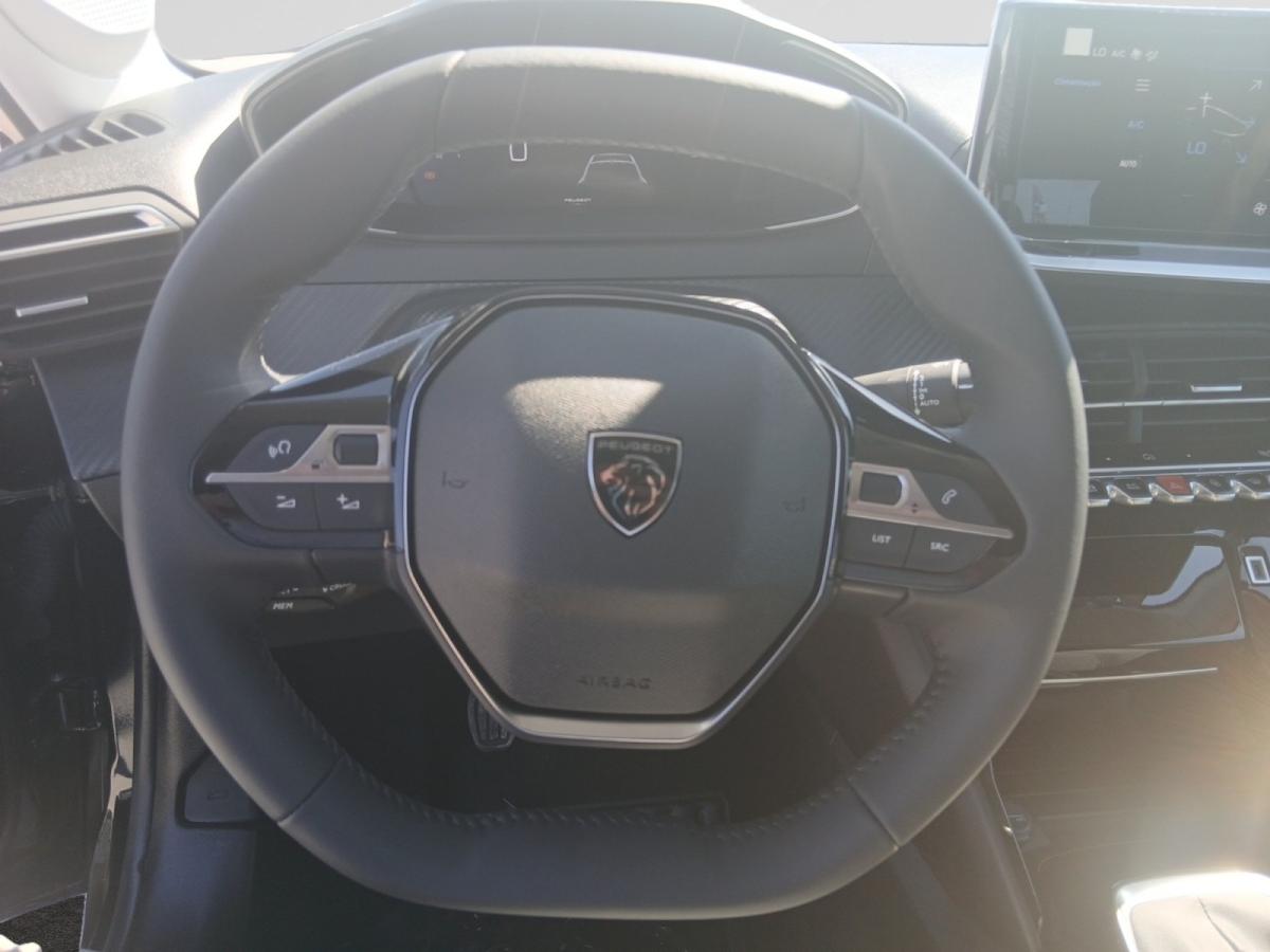peugeot-208-2026-gasolina-1199cc
