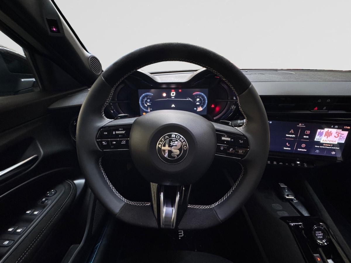 alfa-romeo-junior-2026-hibrido-a-gasolina-0cc