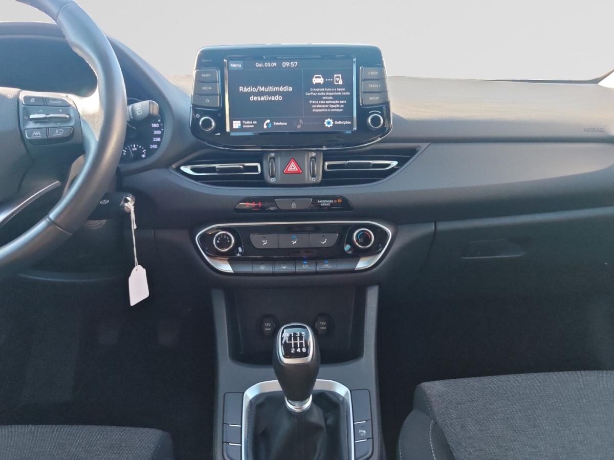 hyundai-i30-2022-gasolina-0cc