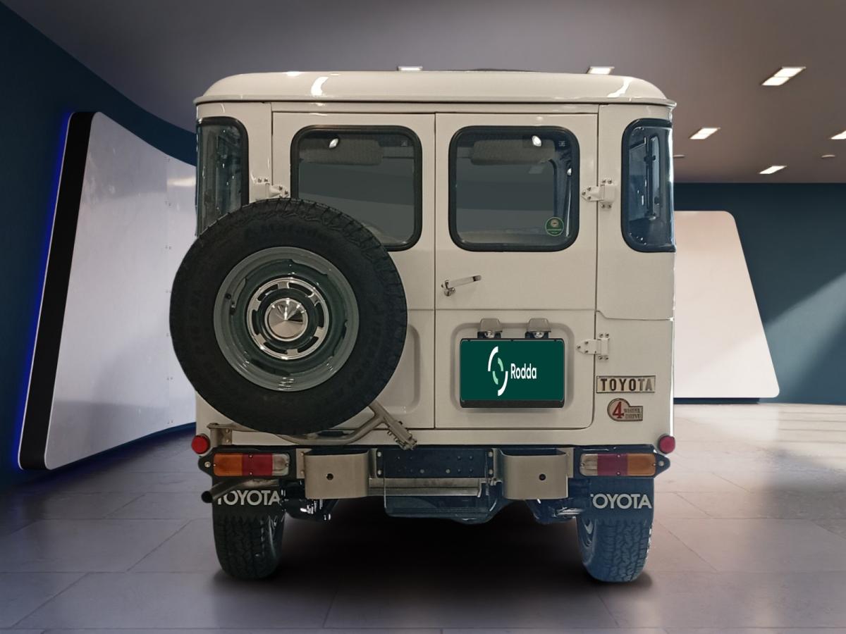 toyota-land-cruiser-1982-diesel-2977cc