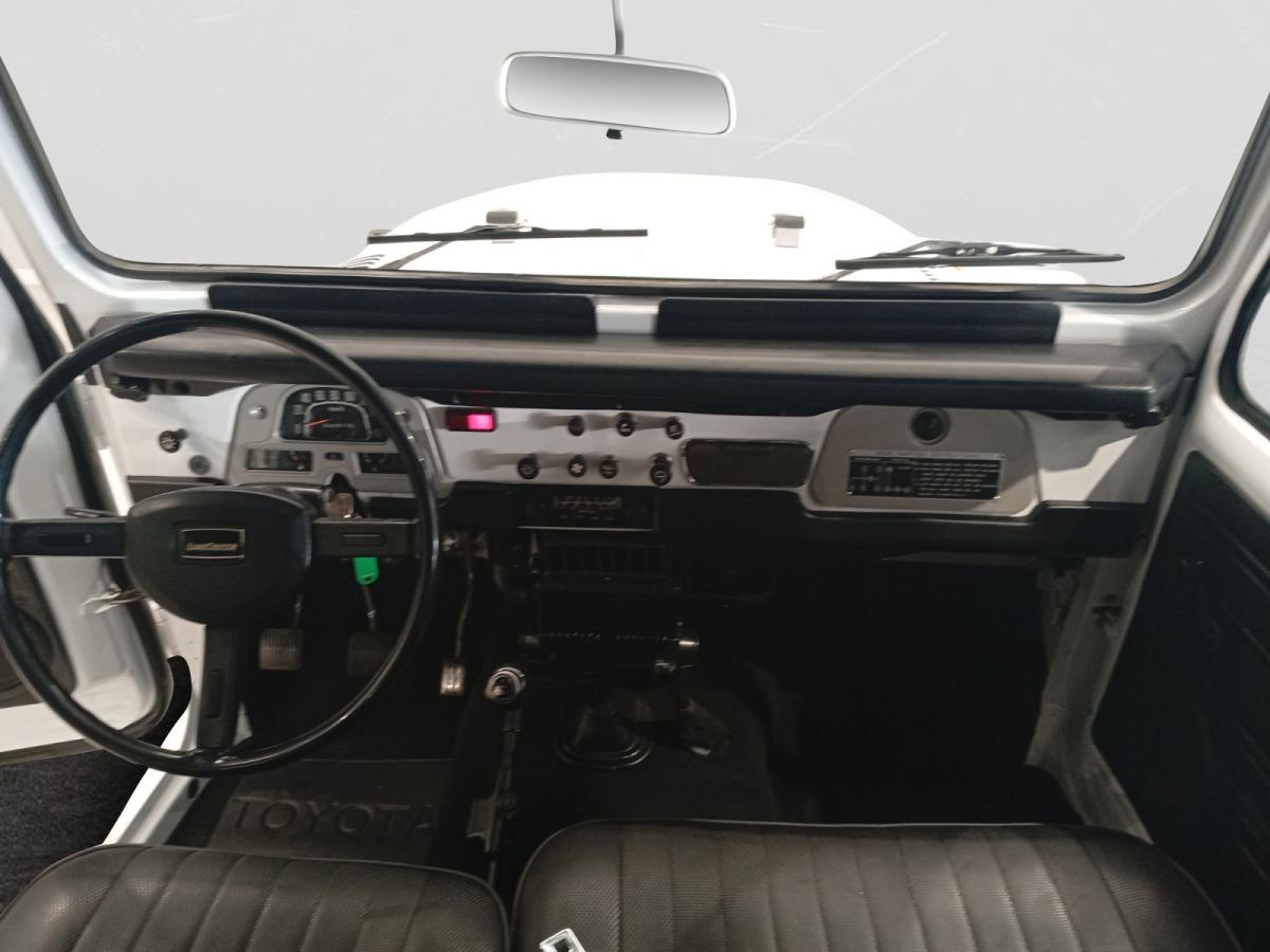 toyota-land-cruiser-1982-diesel-2977cc