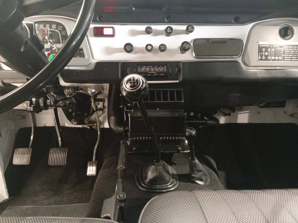 toyota-land-cruiser-1982-diesel-2977cc