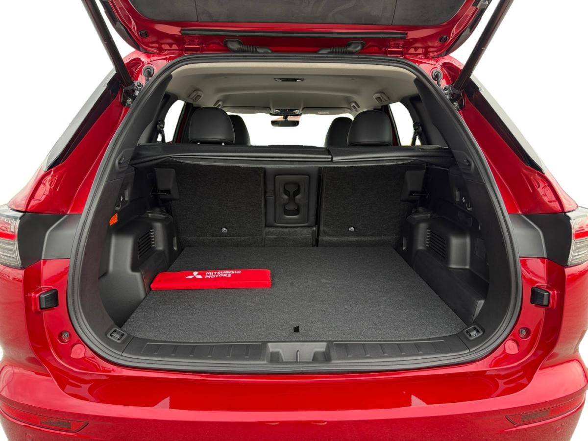 mitsubishi-outlander-2026-hibrido-a-gasolina-2360cc