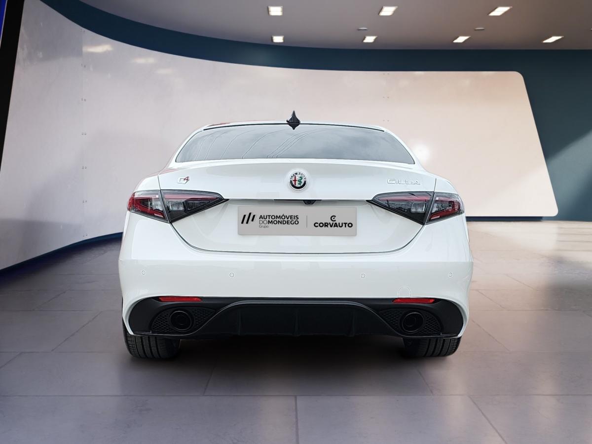 alfa-romeo-giulia-2025-diesel-2143cc