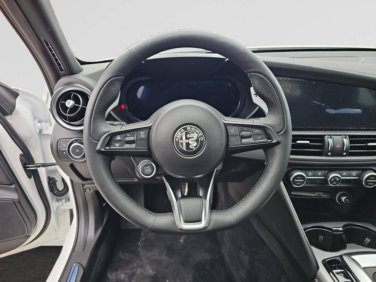 alfa-romeo-giulia-2025-diesel-2143cc