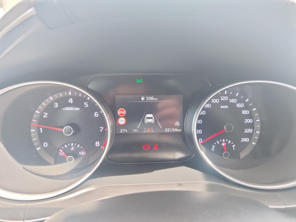 kia-xceed-2025-gasolina-998cc