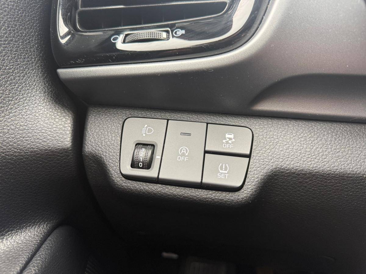 kia-stonic-2025-gasolina-998cc