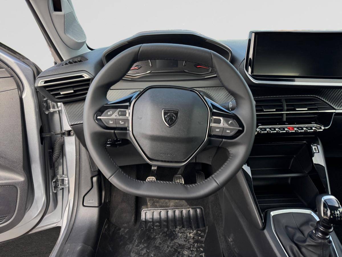 peugeot-208-2026-gasolina-1199cc