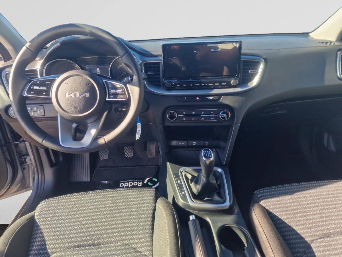 kia-xceed-2025-gasolina-998cc