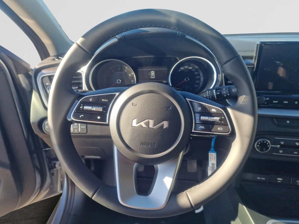 kia-xceed-2025-gasolina-998cc