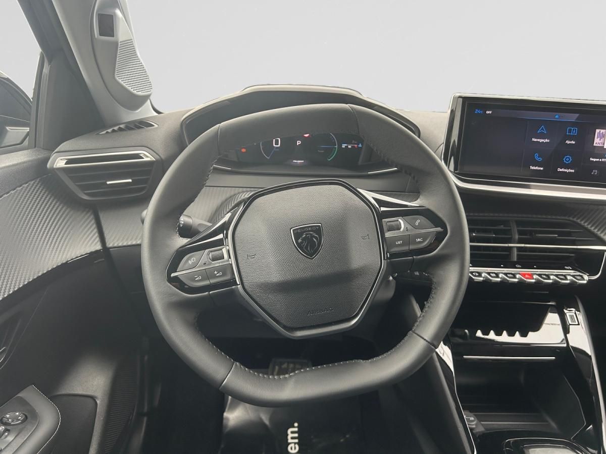 peugeot-208-2026-gasolina-1198cc