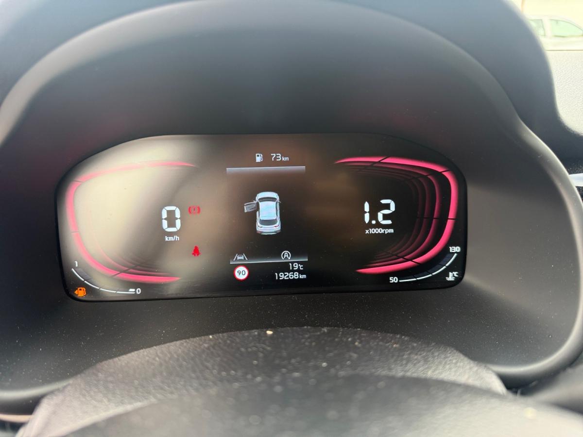kia-stonic-2025-gasolina-997cc