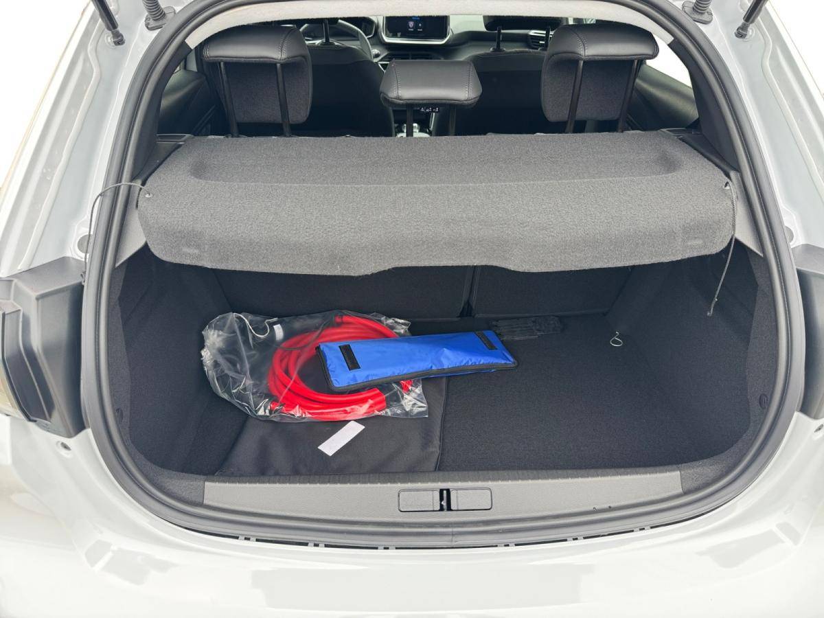 peugeot-208-2026-eletrico-0cc