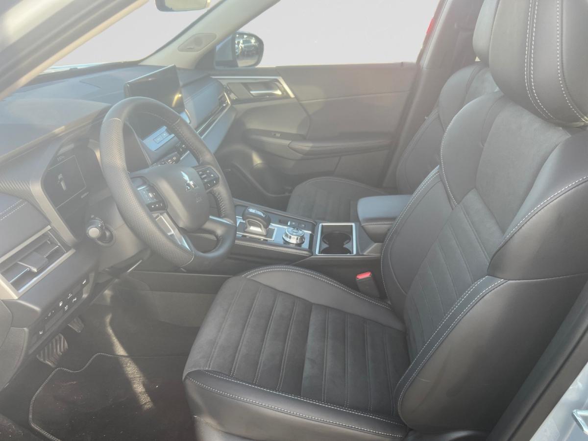 mitsubishi-outlander-2026-hibrido-a-gasolina-2360cc