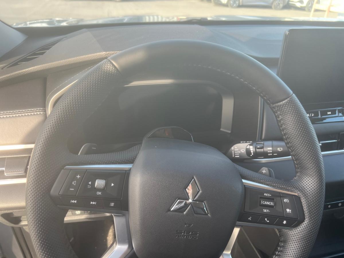 mitsubishi-outlander-2026-hibrido-a-gasolina-2360cc