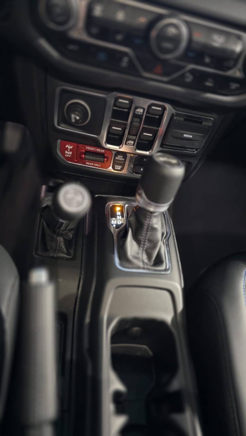 jeep-wrangler-2026-hibrido-a-gasolina-1995cc