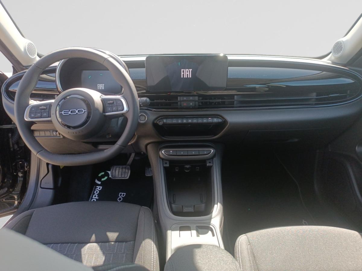 fiat-600-2026-gasolina-1199cc