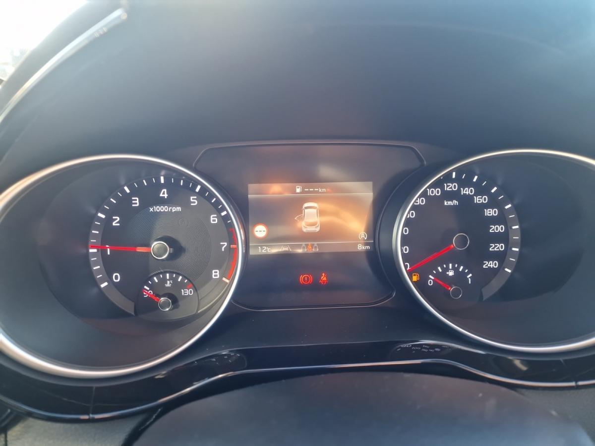 kia-xceed-2025-gasolina-998cc
