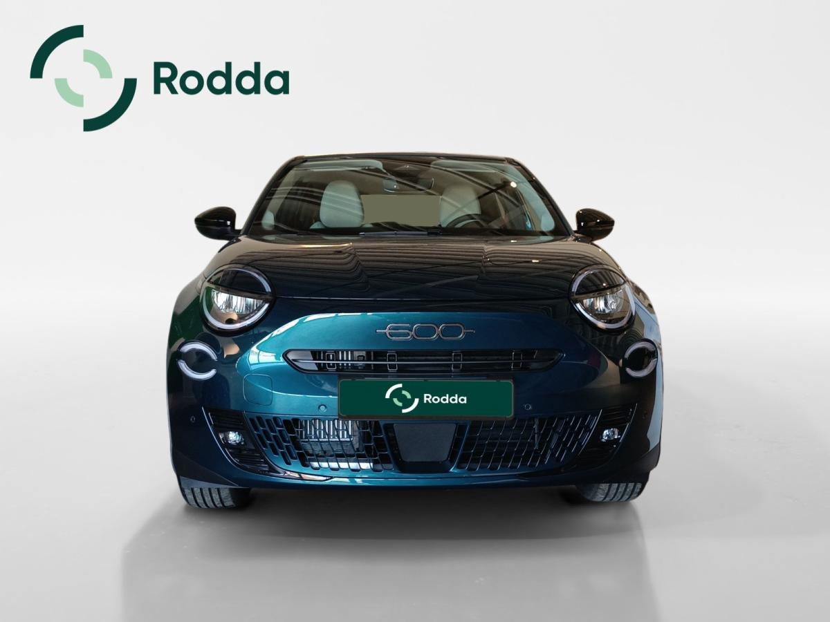 fiat-600-2026-gasolina-1199cc
