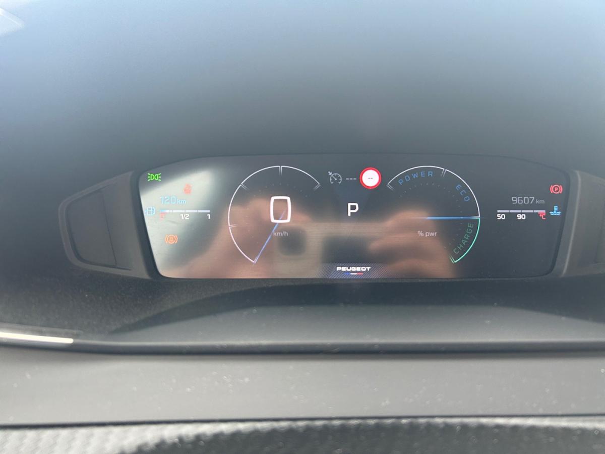 peugeot-208-2026-gasolina-1199cc