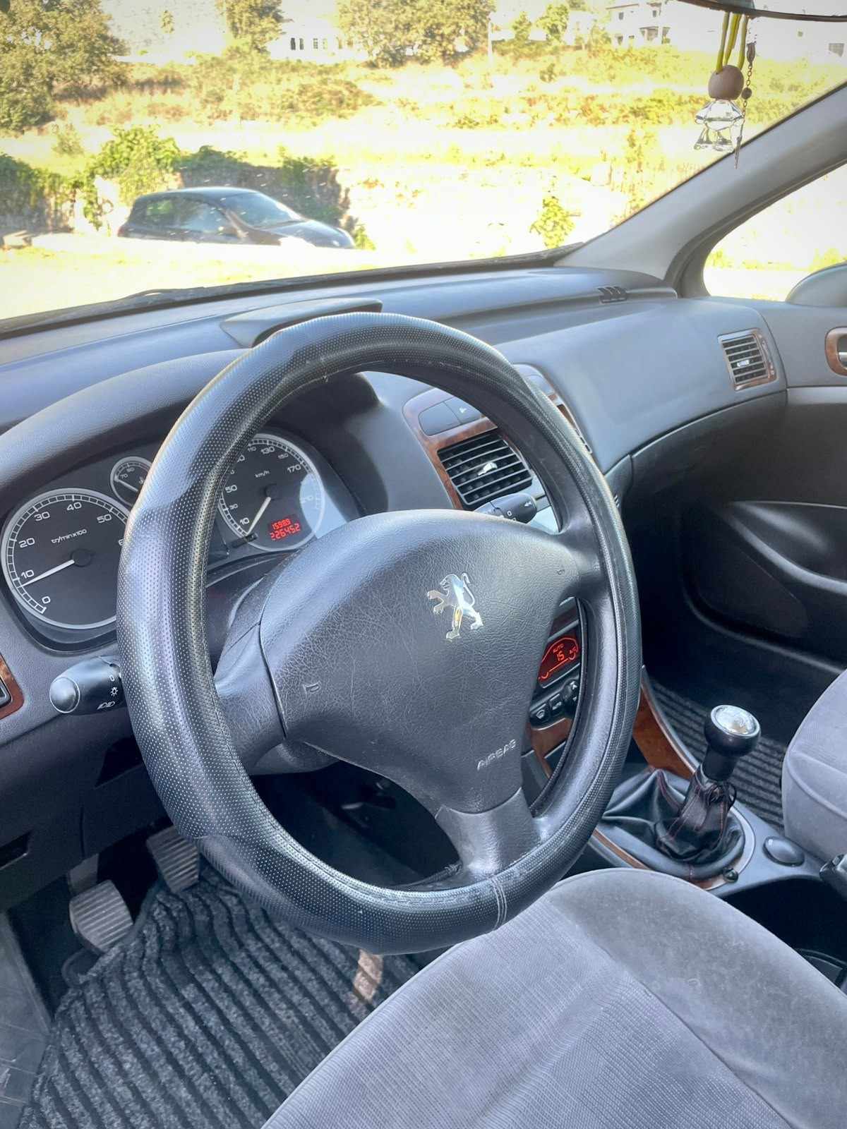 peugeot-307-2004-gasolina-1360cc