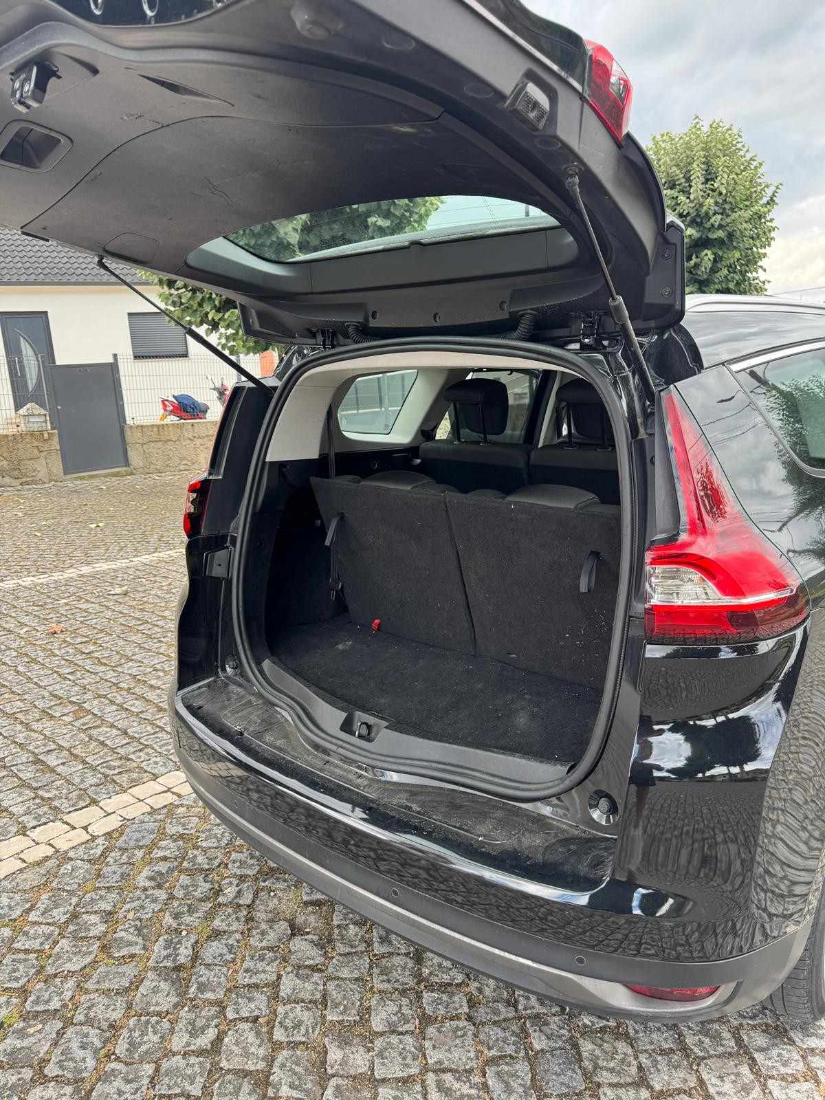 renault-scenic-2017-diesel-1461cc