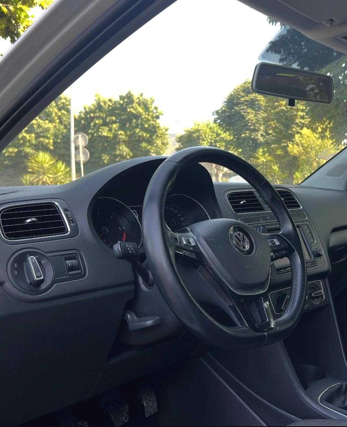 volkswagen-polo-2015-diesel-1422cc