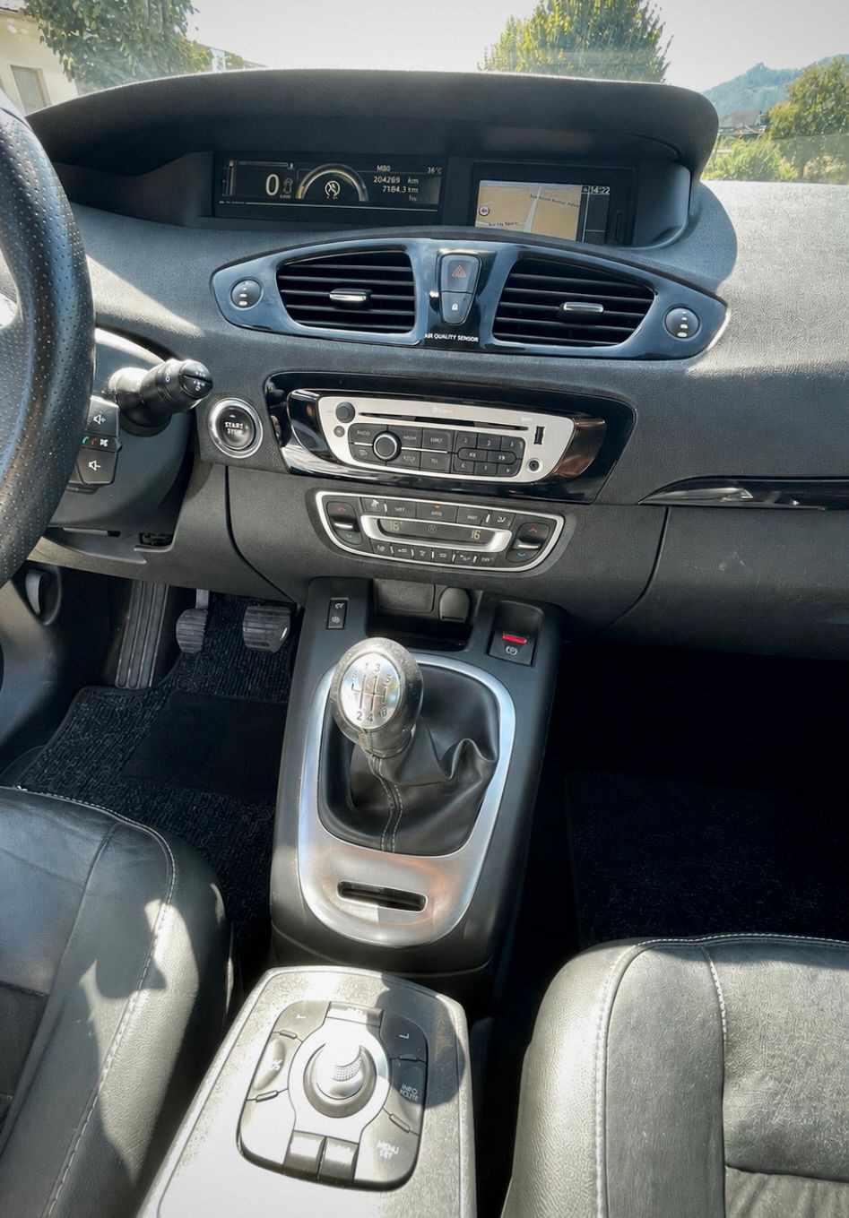 renault-scenic-2013-diesel-1598cc