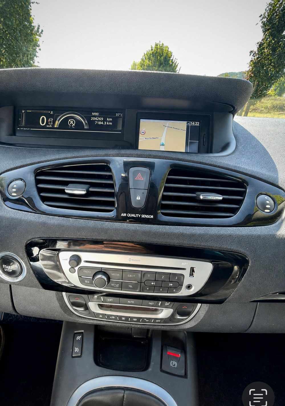renault-scenic-2013-diesel-1598cc