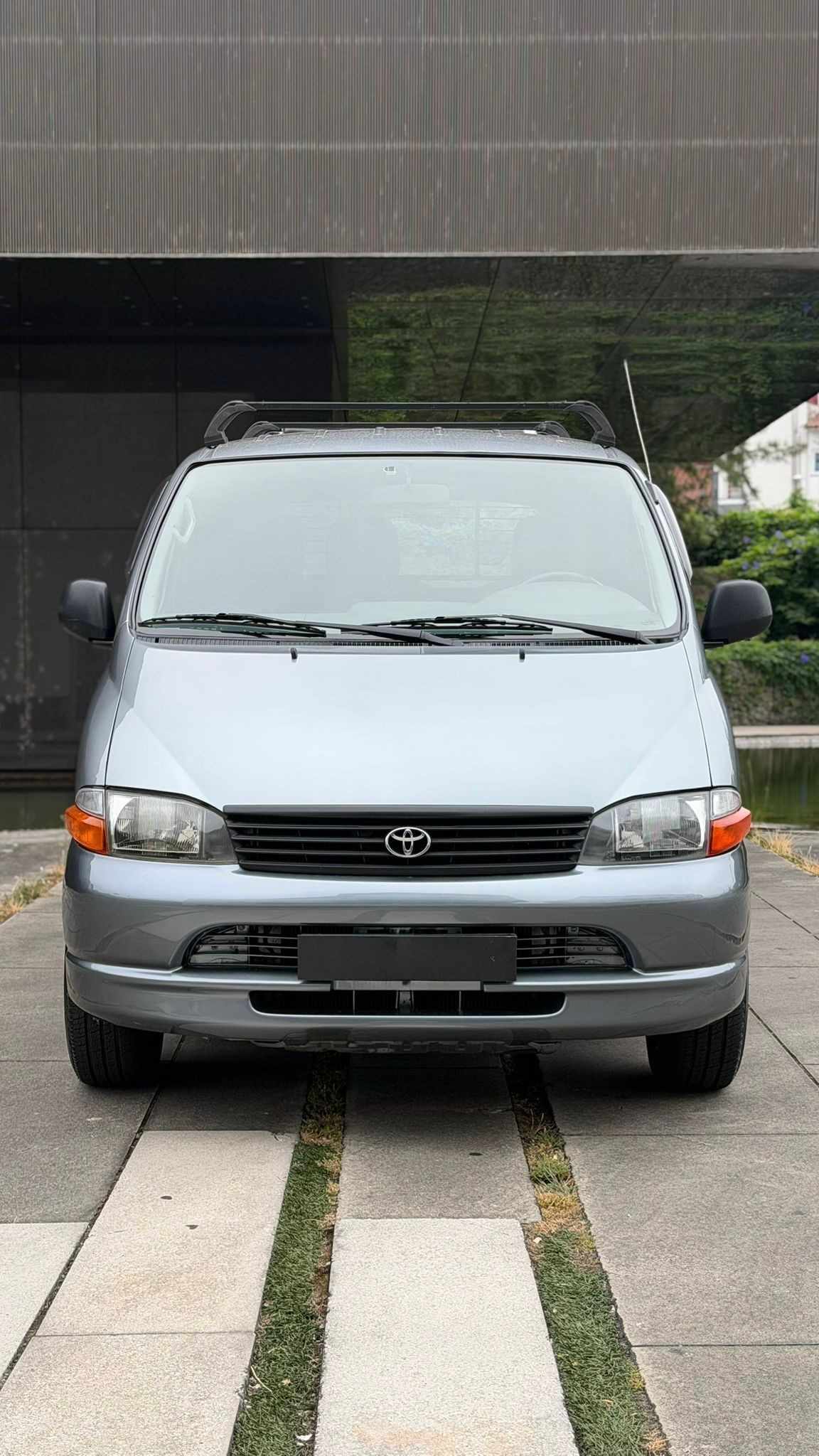toyota-hiace-2002-diesel-2494cc