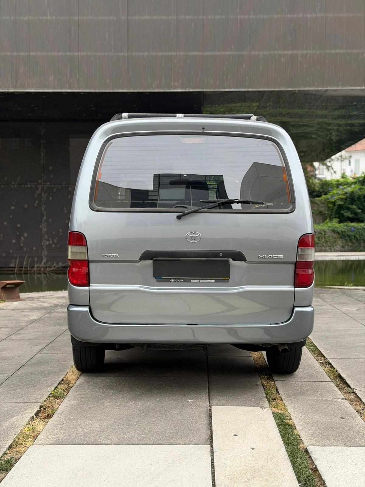 toyota-hiace-2002-diesel-2494cc