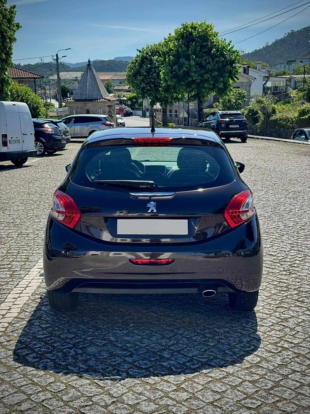 peugeot-208-2012-diesel-1560cc