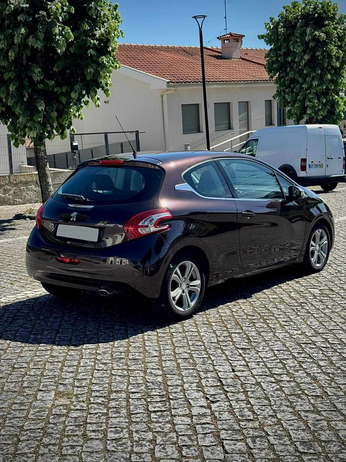 peugeot-208-2012-diesel-1560cc
