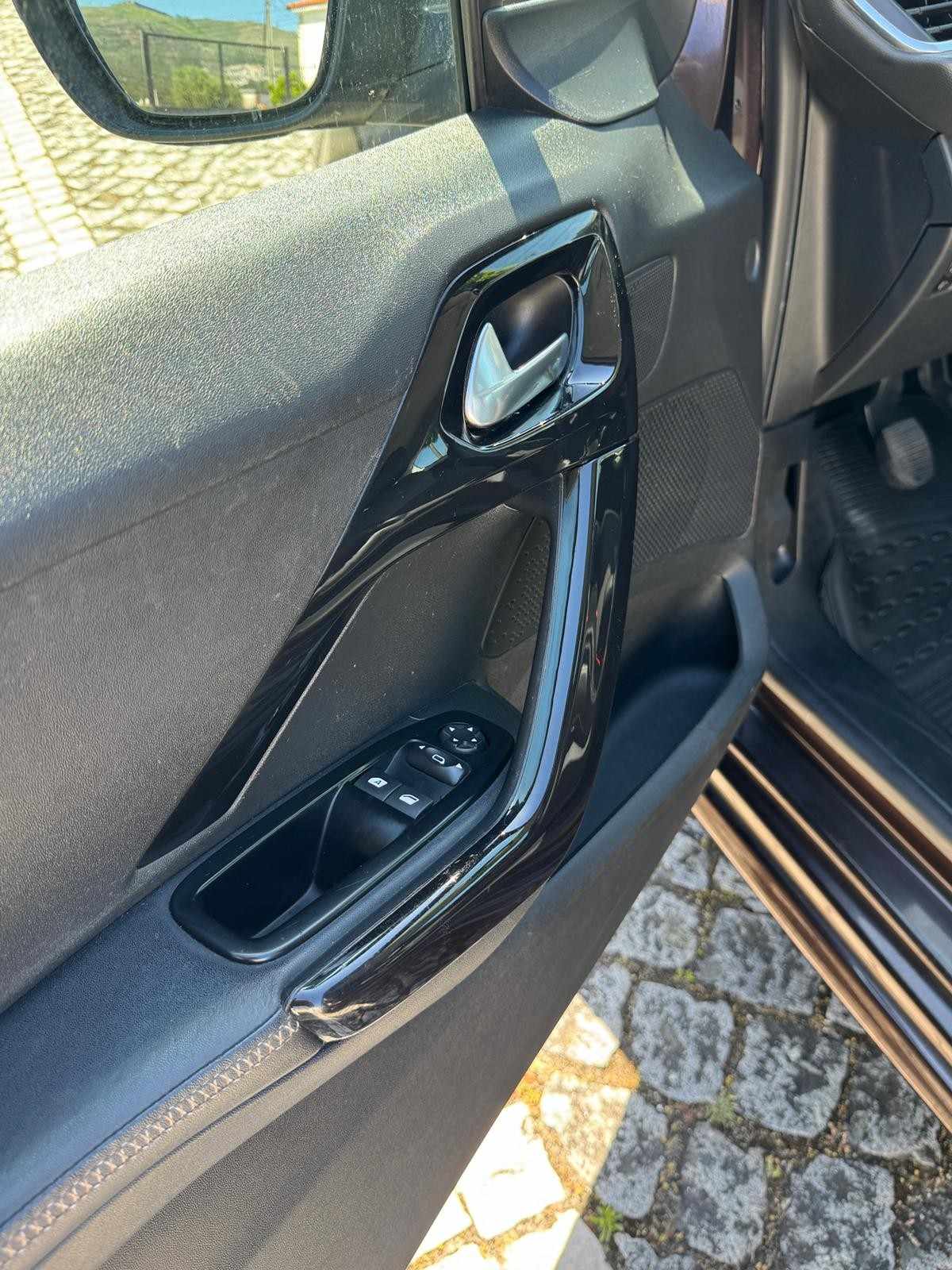 peugeot-208-2012-diesel-1560cc
