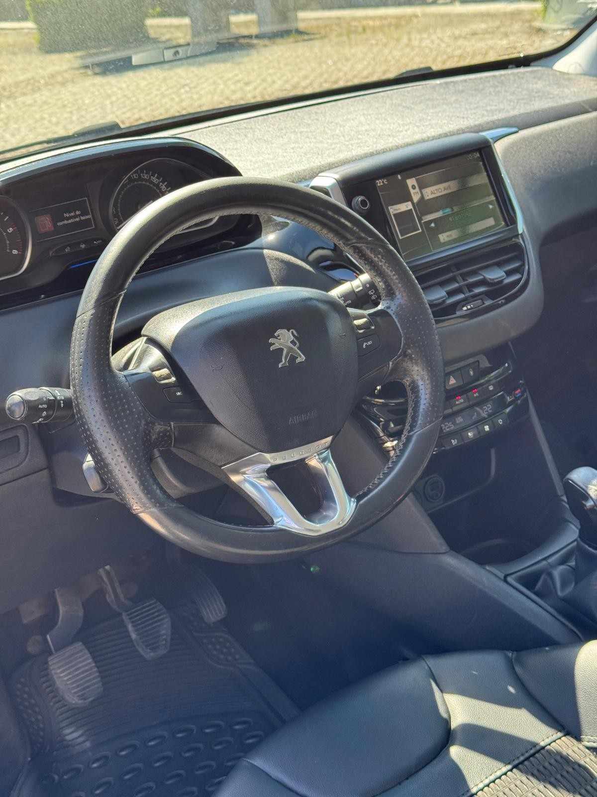 peugeot-208-2012-diesel-1560cc