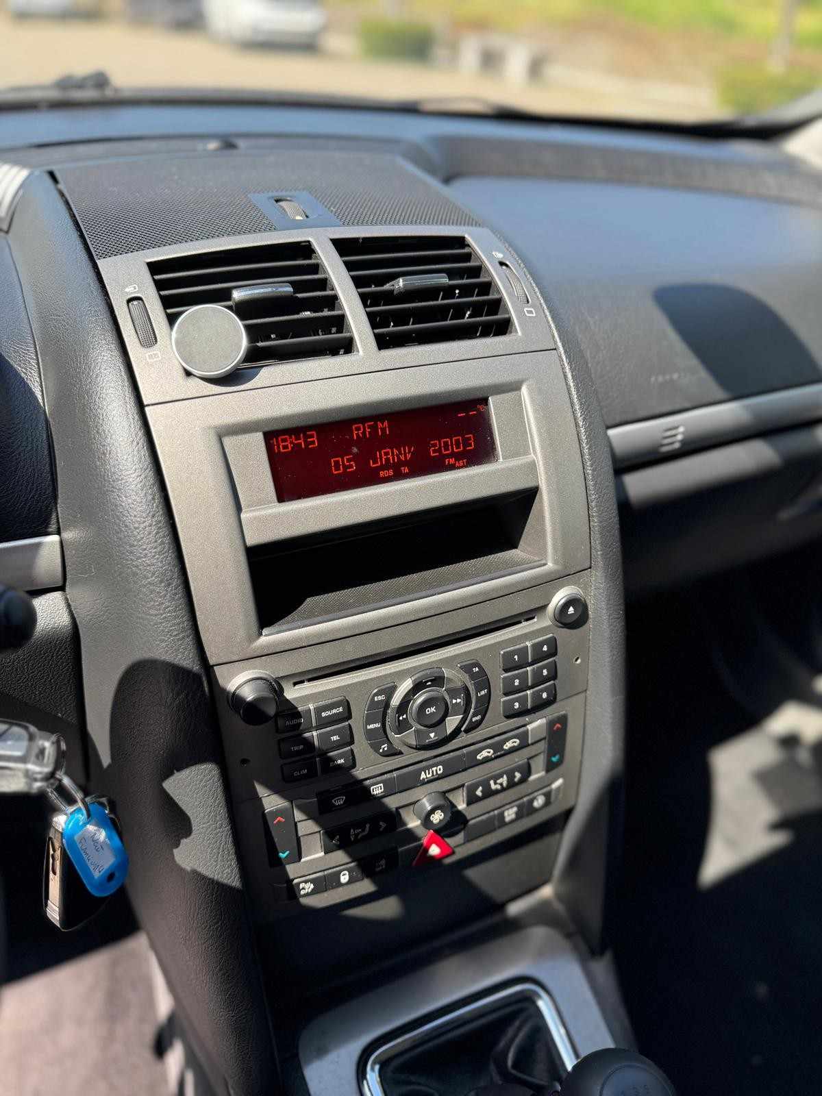 peugeot-407-sw-2005-diesel-1560cc