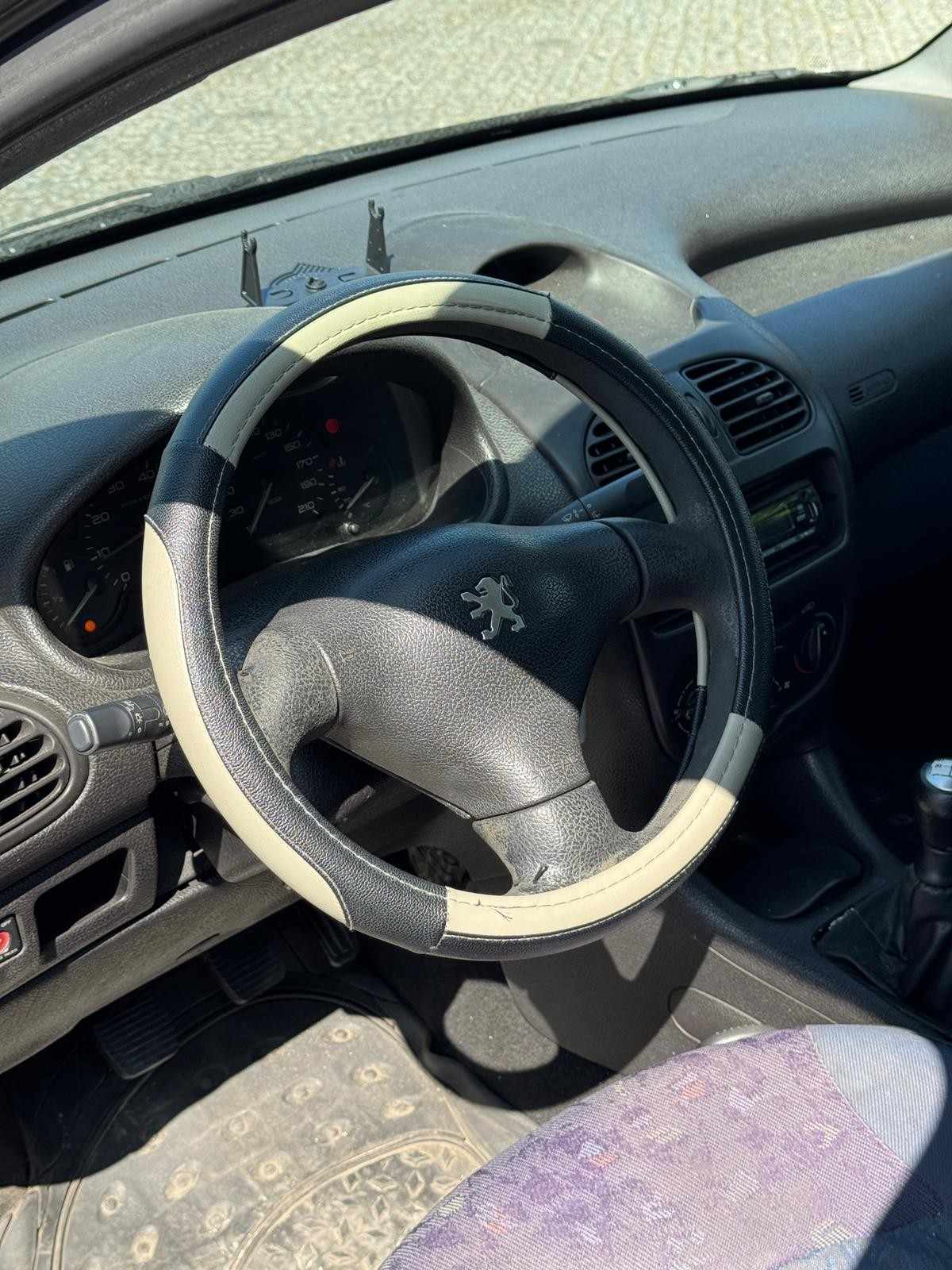 peugeot-206-2000-gasolina-1124cc