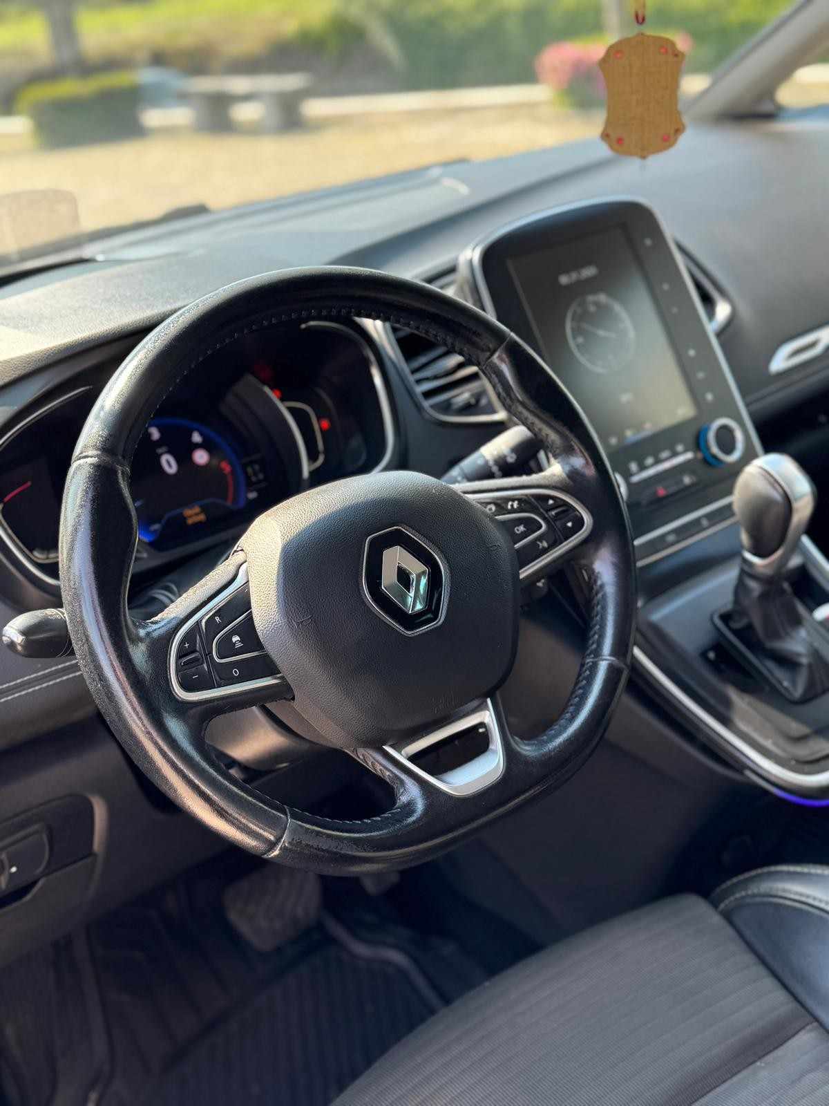 renault-scenic-2018-diesel-1461cc