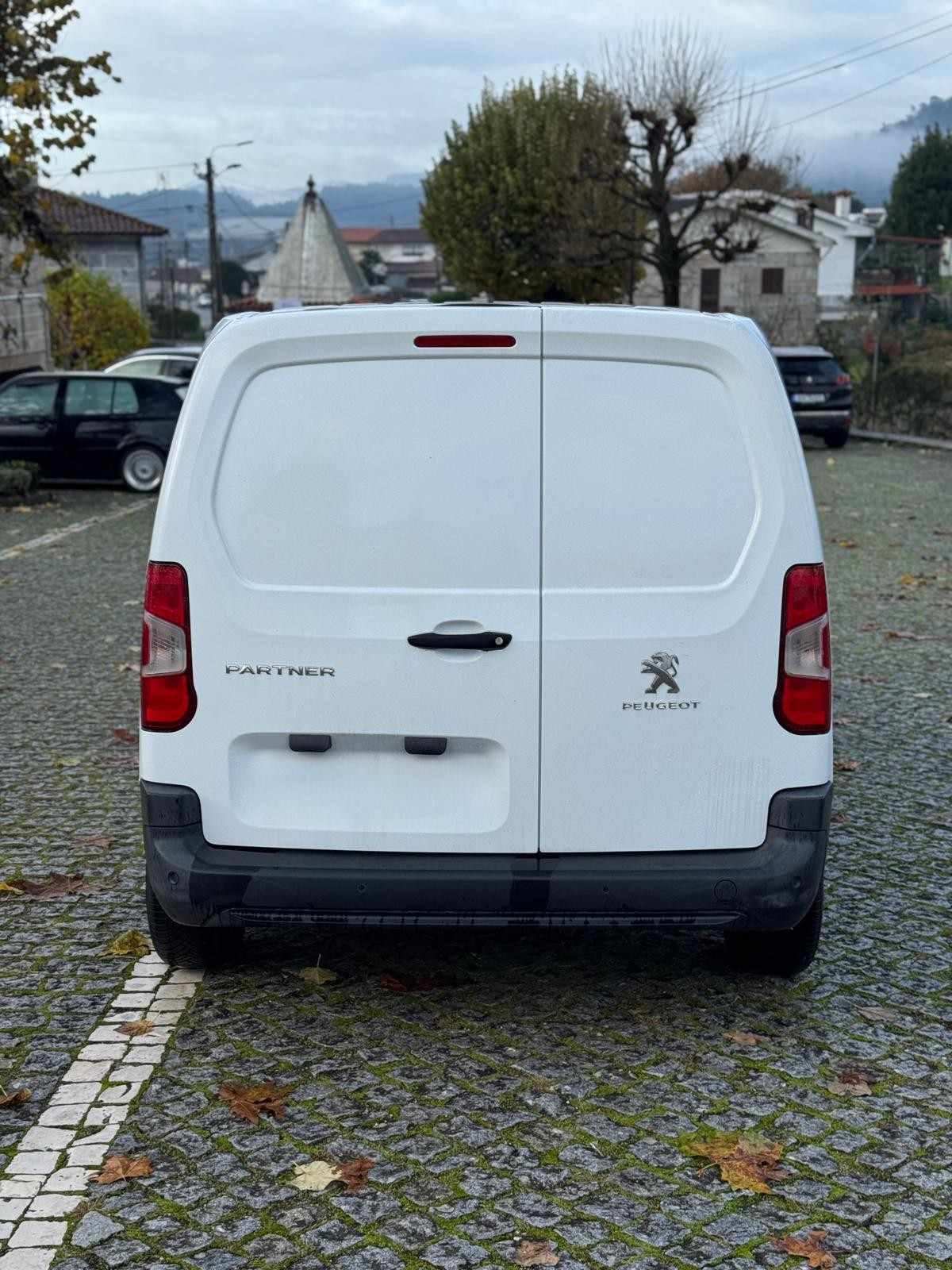 peugeot-partner-2019-diesel-1499cc