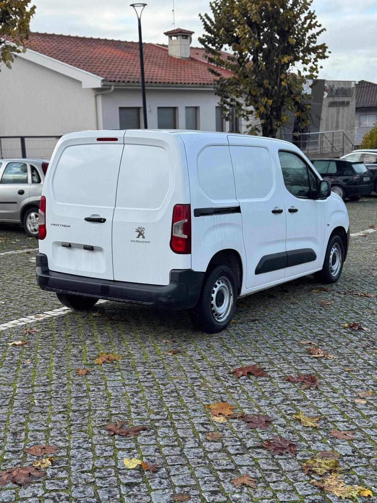 peugeot-partner-2019-diesel-1499cc